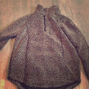 Size small in women’s Sherpa jacket